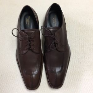 Eduardo G. Men’s lace shoes